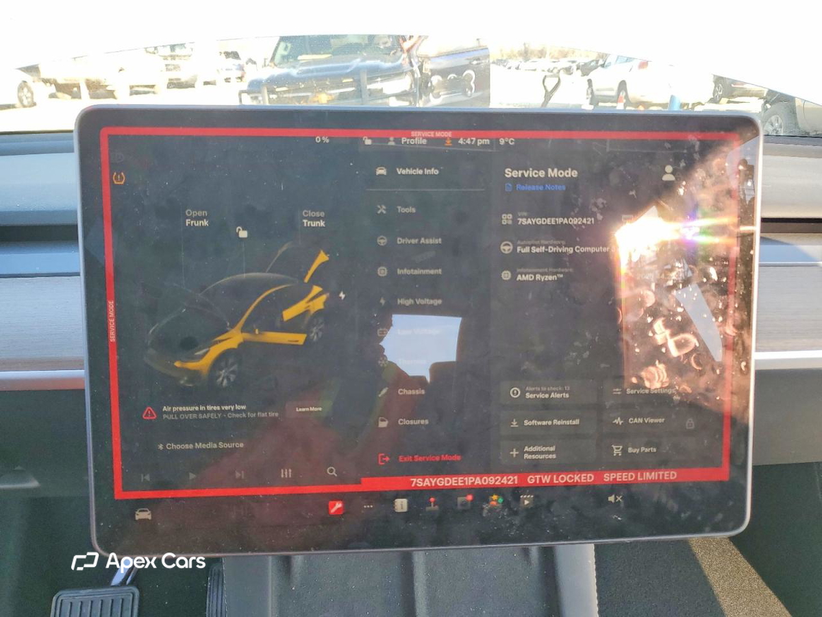 Tesla Model Y 2023