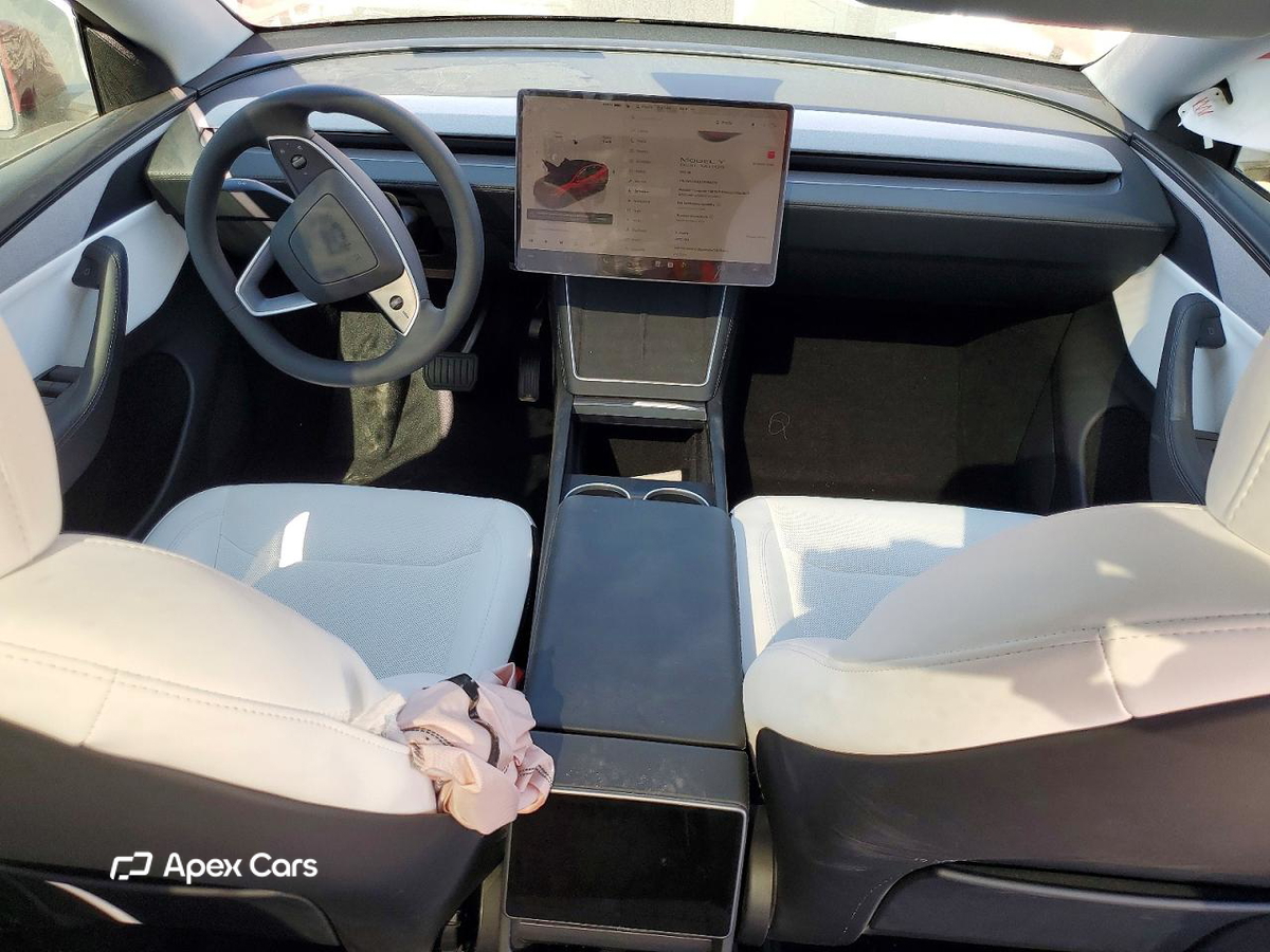 Tesla Model Y 2026