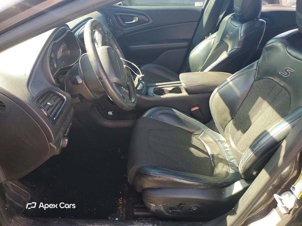 Chrysler 200 2015