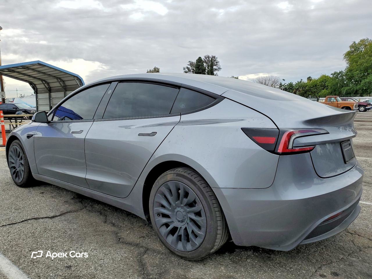 Tesla Model 3 2024