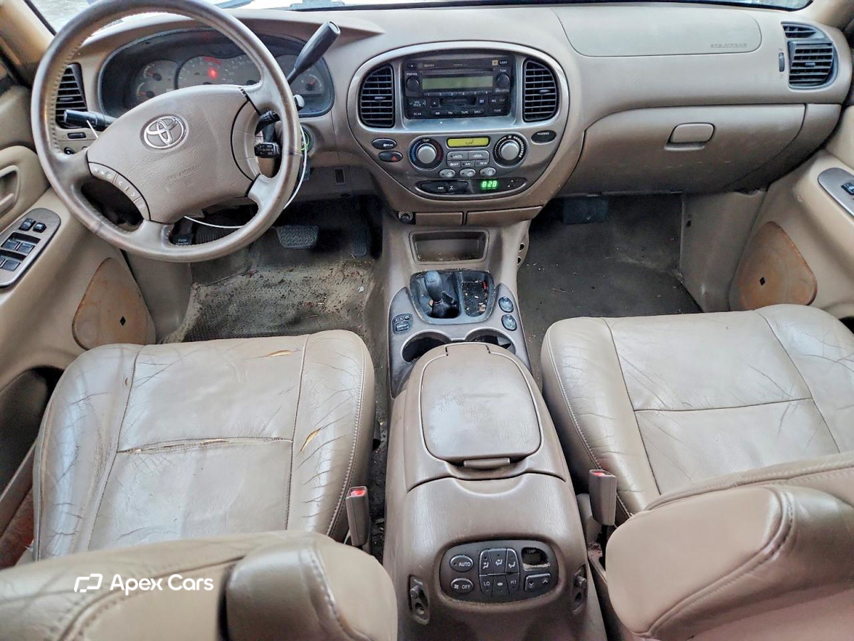 Toyota Sequoia 2004