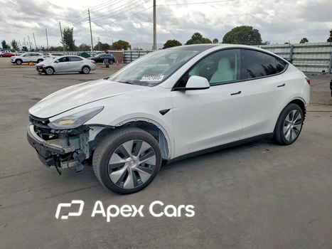 Tesla Model Y 2024 - Image 1 of 13