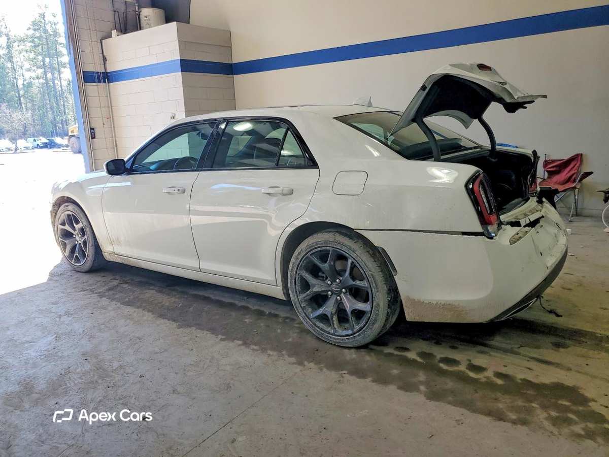 Chrysler 300 2023