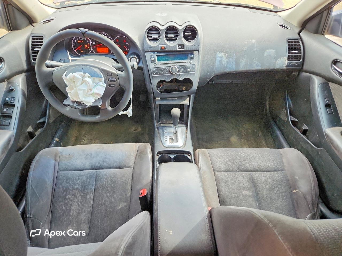 Nissan Altima 2012
