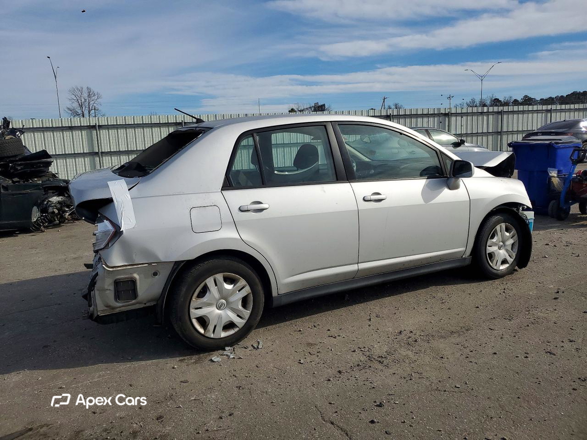 Nissan Versa 2010
