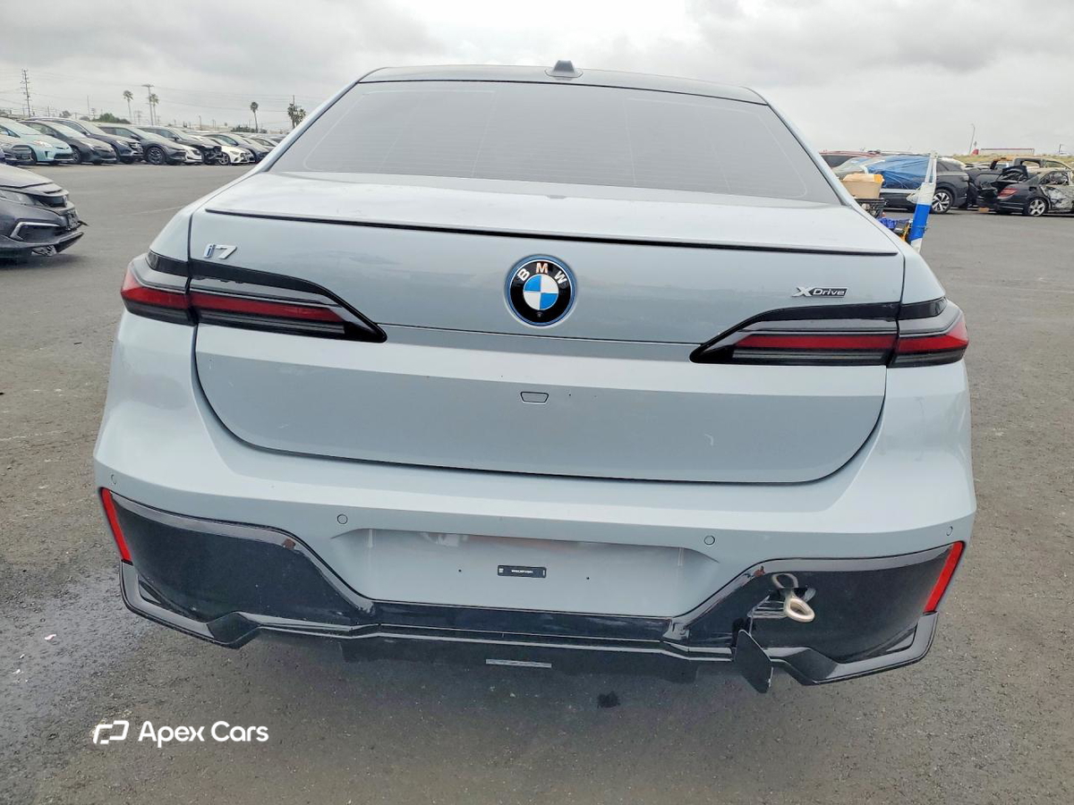 BMW i7 2023