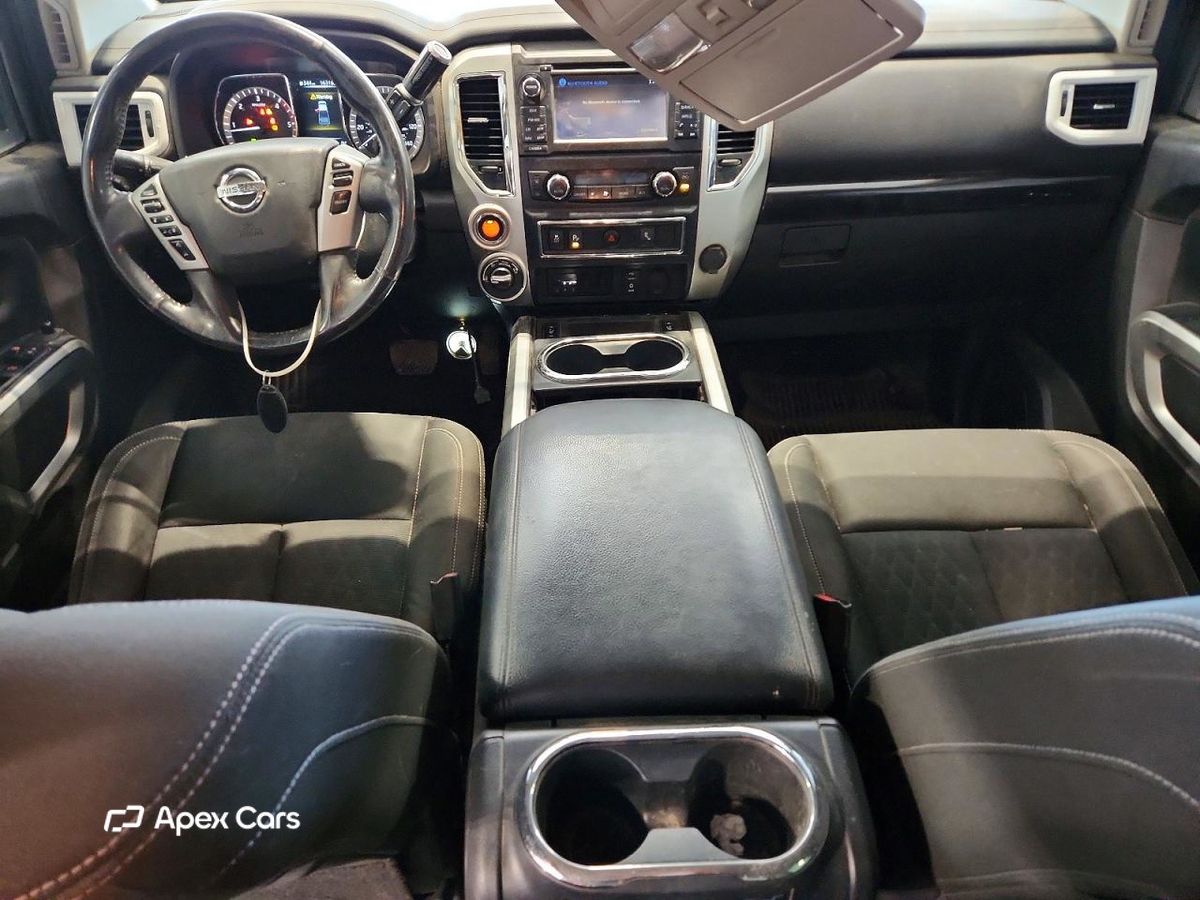 Nissan Titan 2017