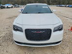 Chrysler 300 2021