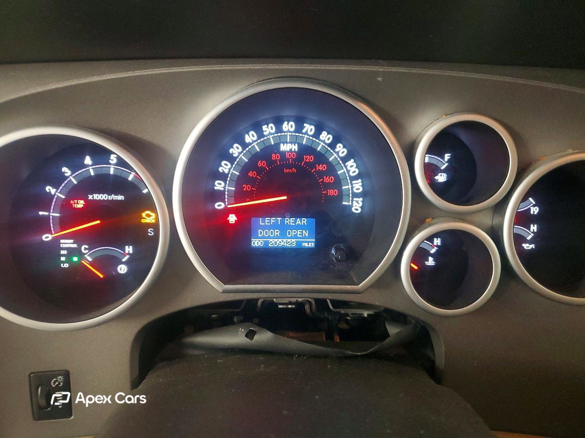 Toyota Sequoia 2010