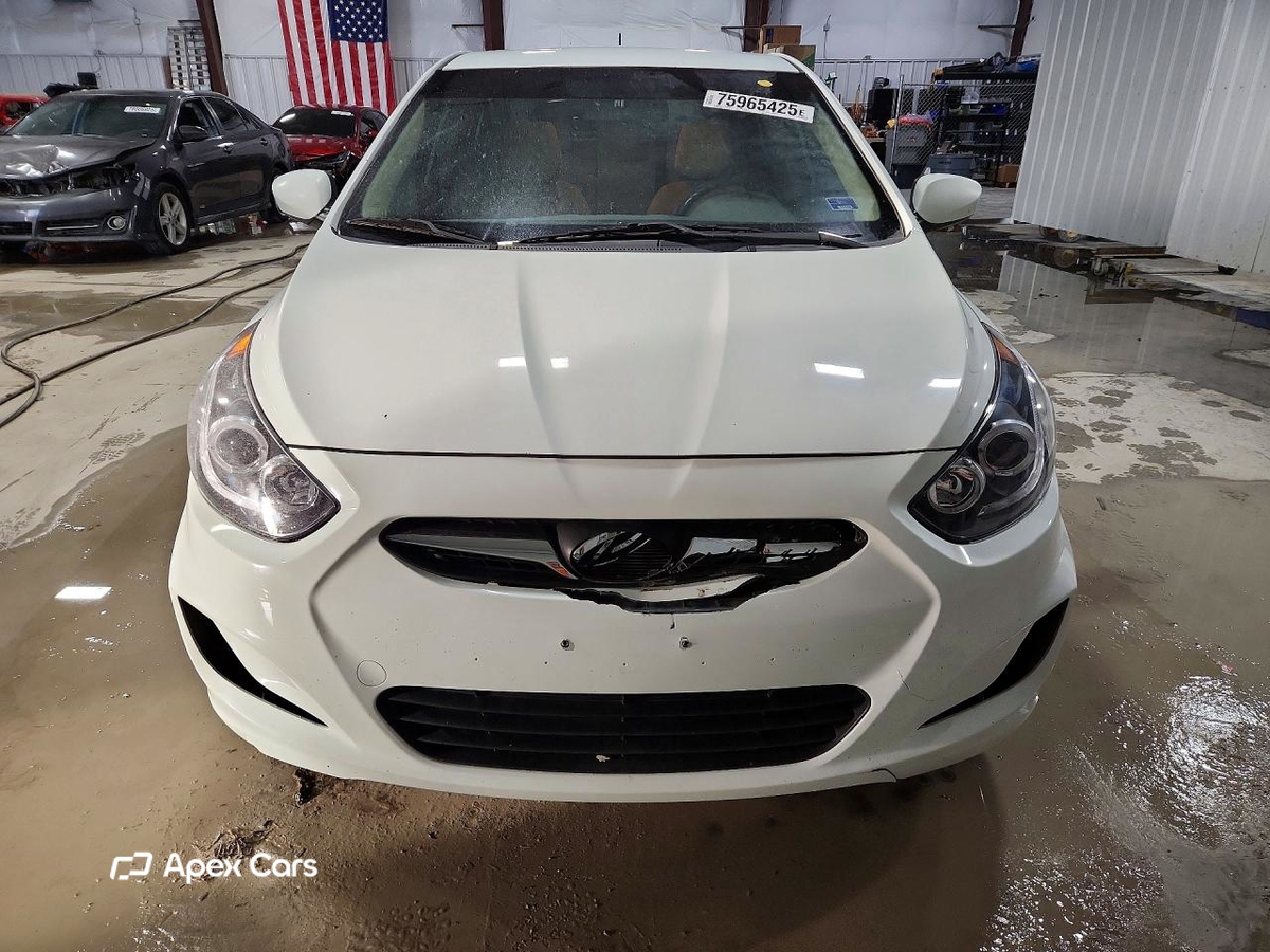 Hyundai Accent 2013