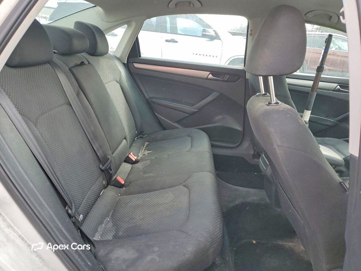 Volkswagen Passat 2013