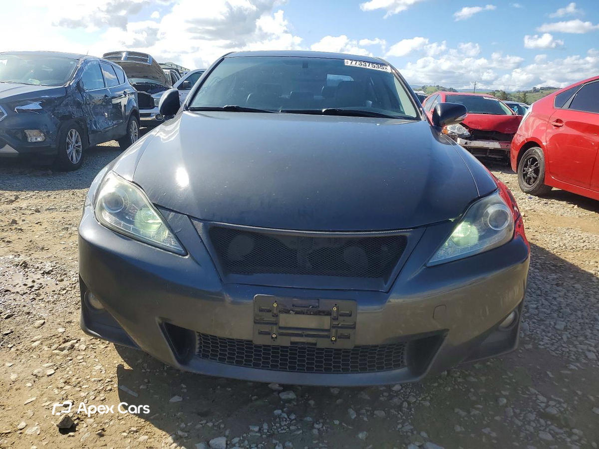 Lexus IS 2011