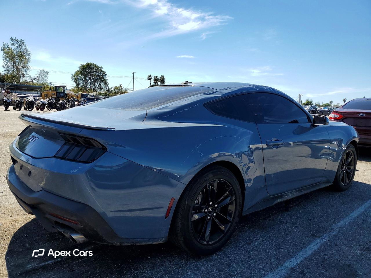 Ford Mustang 2025