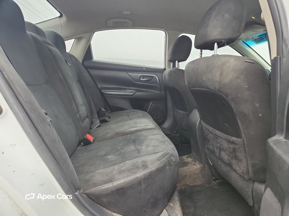 Nissan Altima 2015