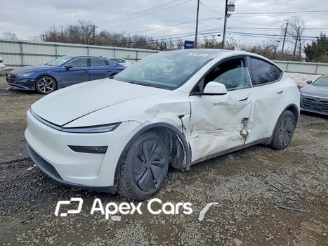 Tesla Model Y 2026 - Zdjęcie 1 z 13