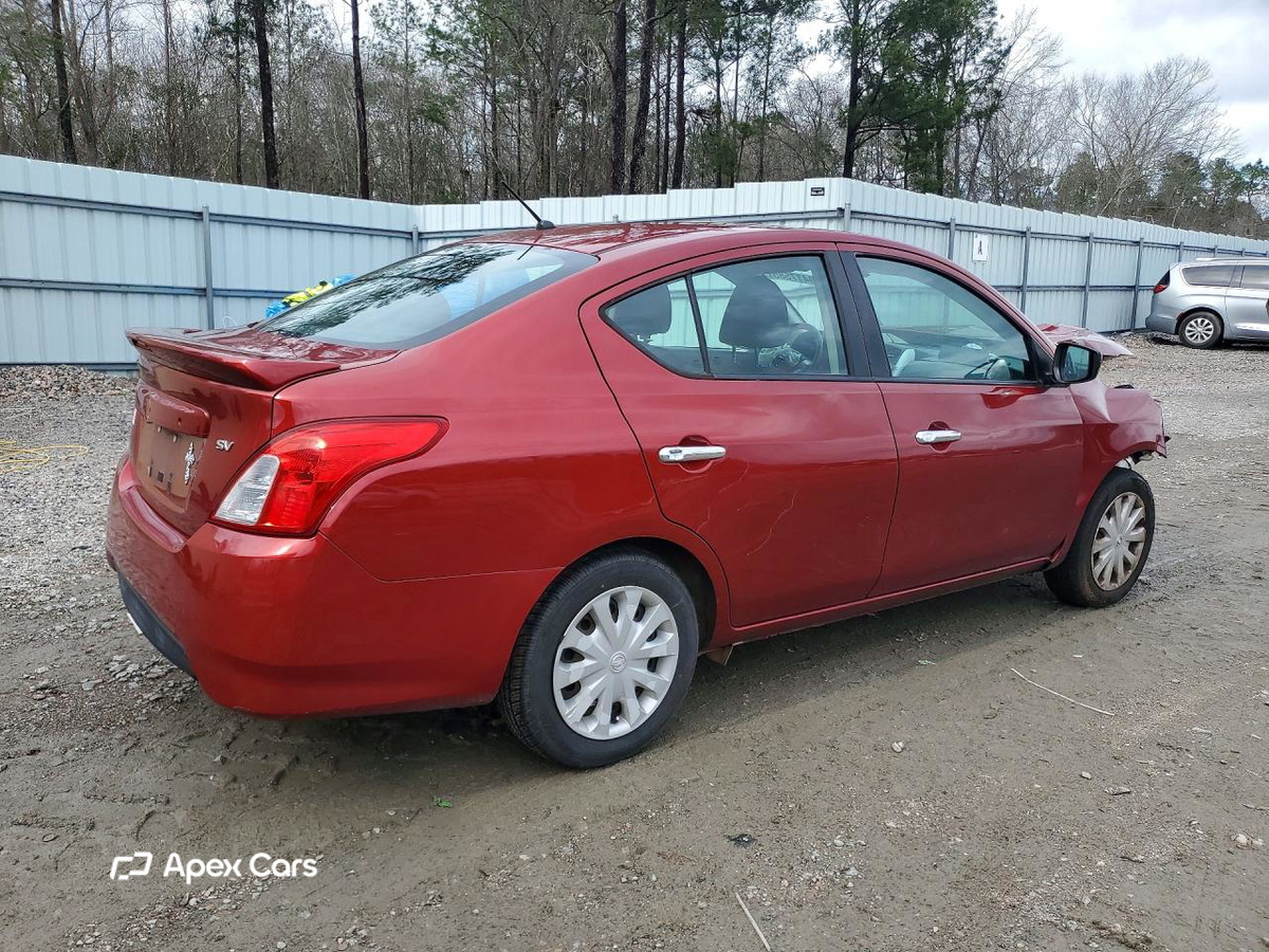 Nissan Versa 2019