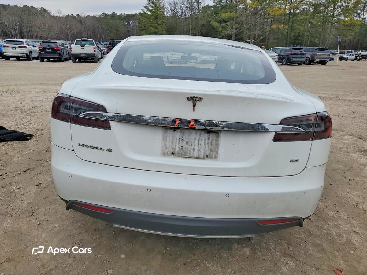 Tesla Model S 2014