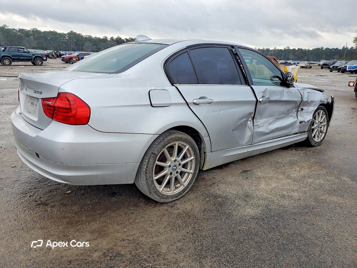 BMW Series 3 2011