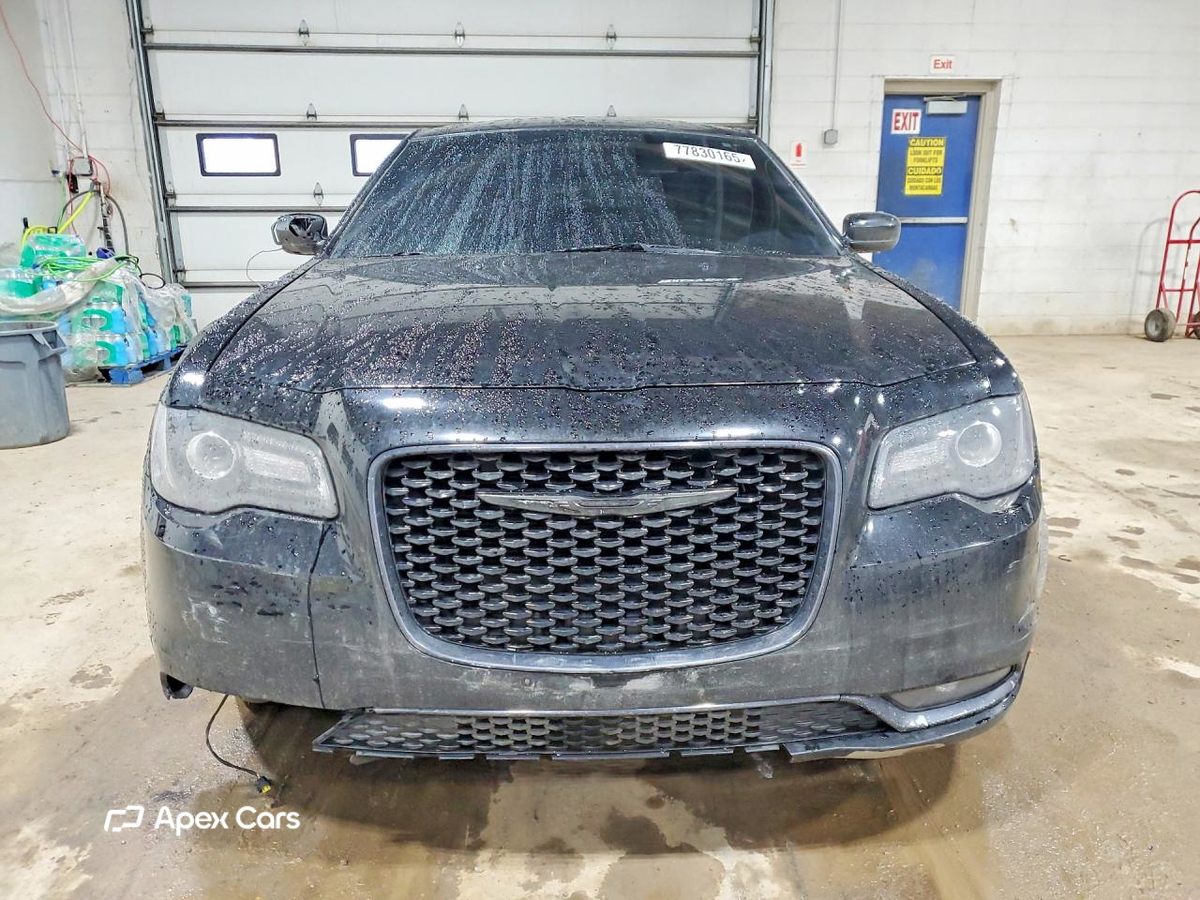 Chrysler 300 2017