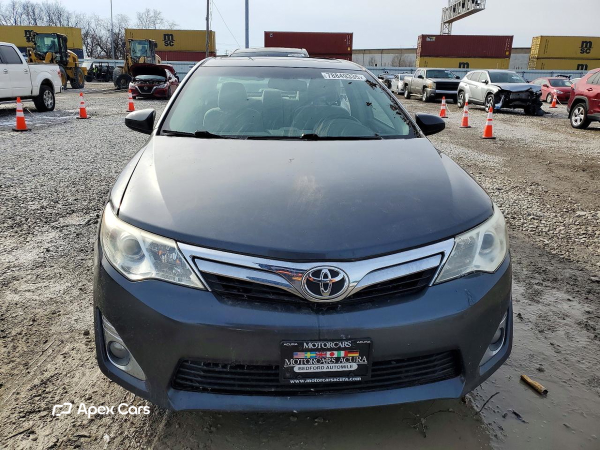 Toyota Camry 2012