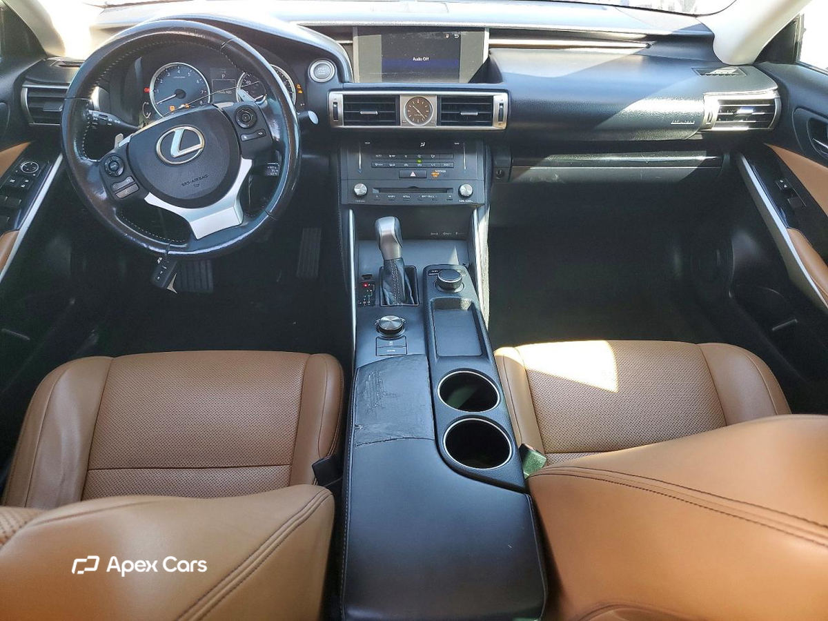 Lexus IS 2015