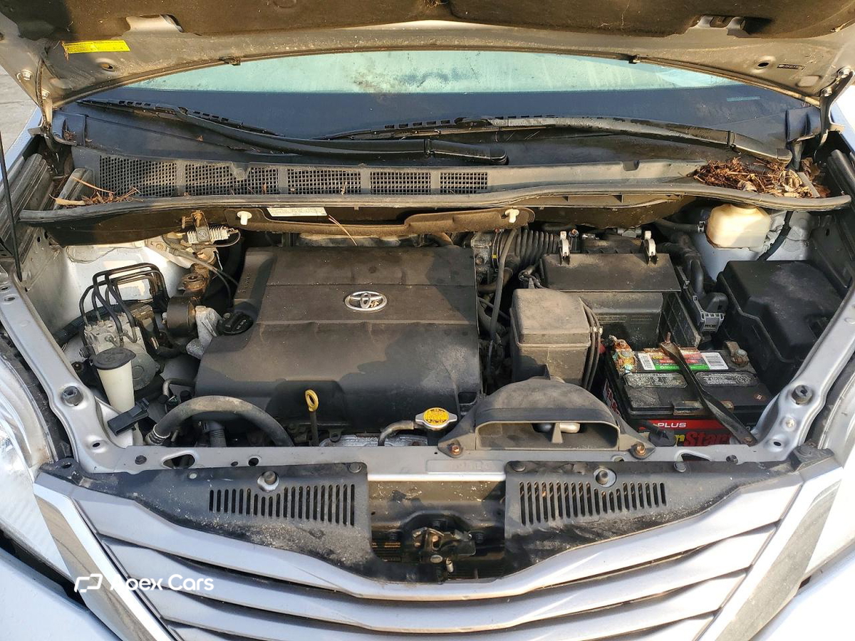 Toyota Sienna 2015