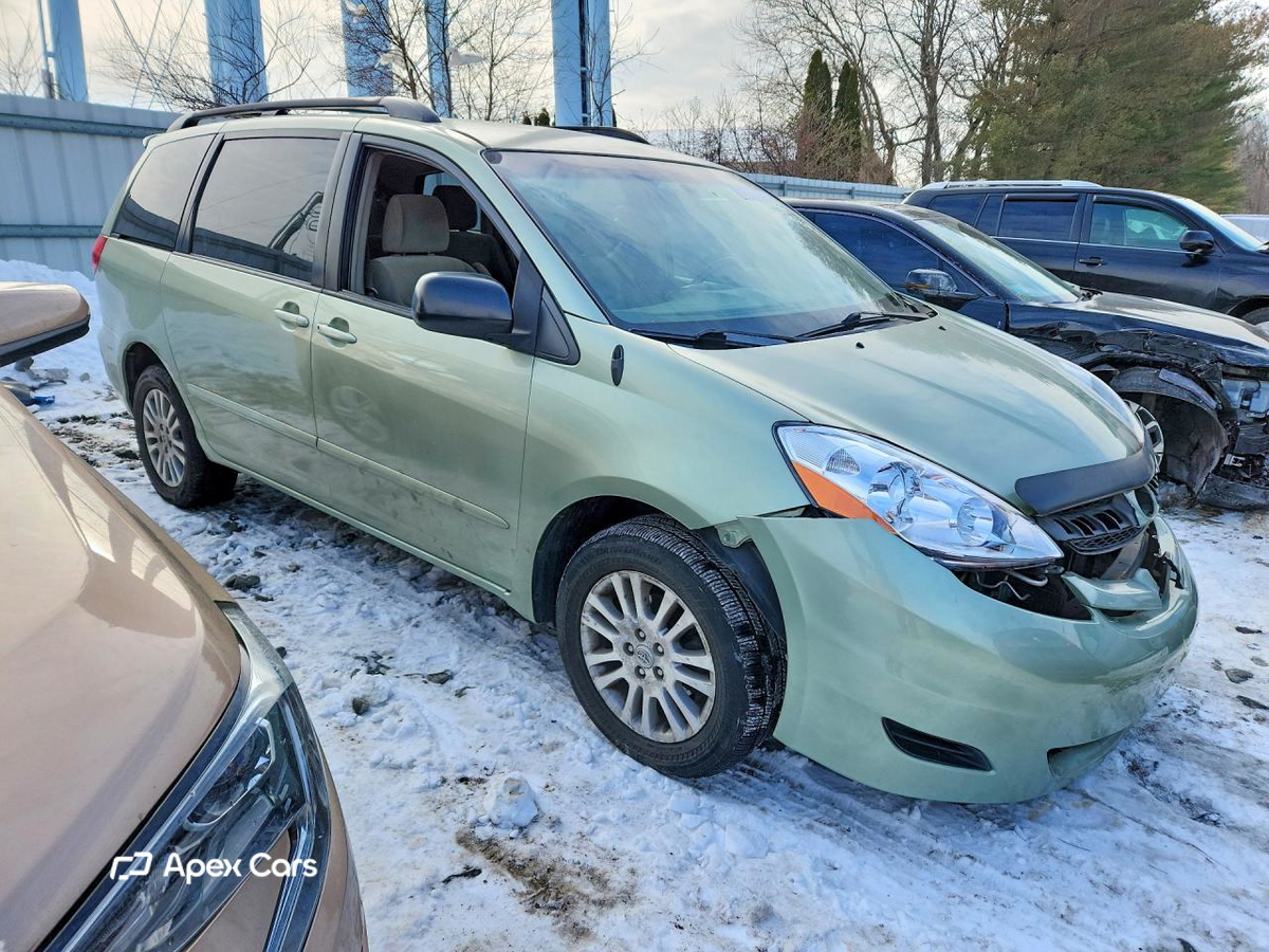 Toyota Sienna 2010