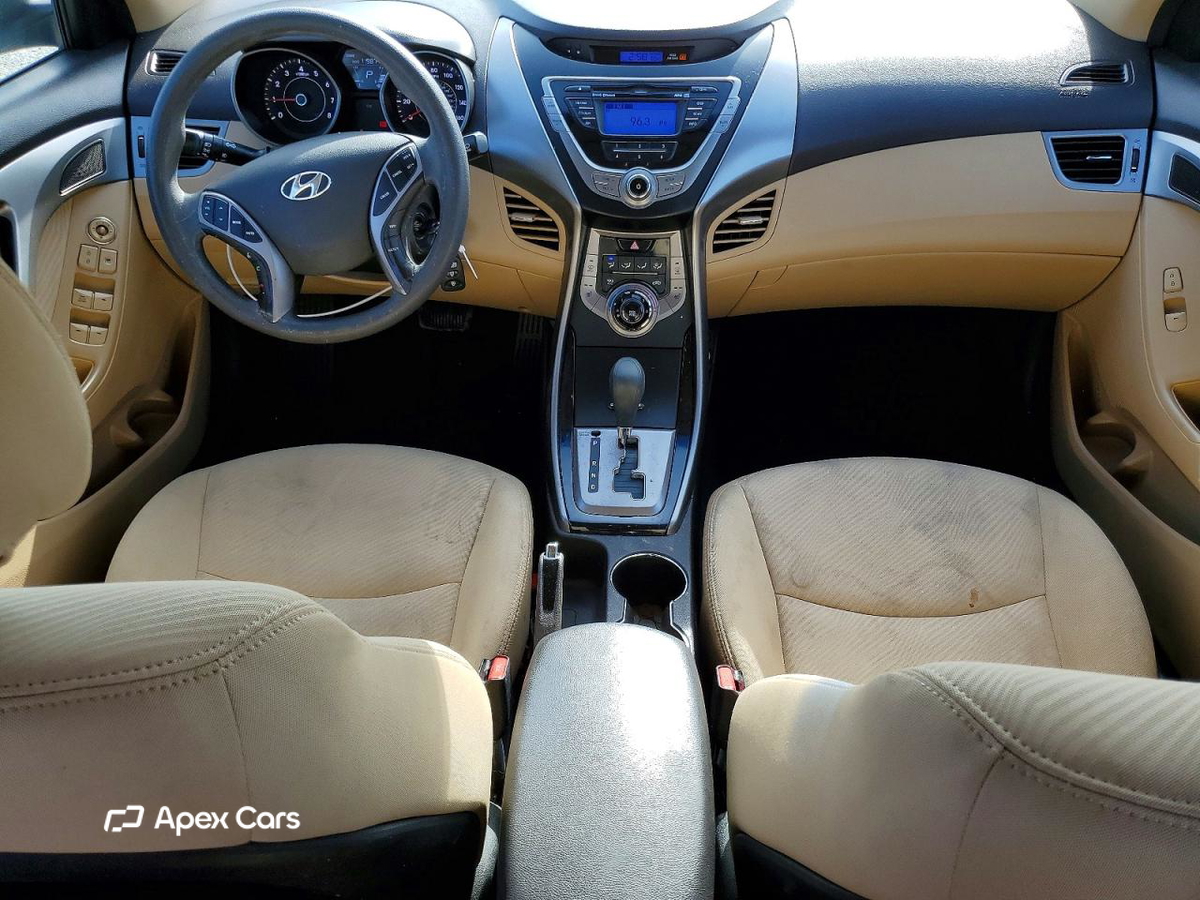 Hyundai Elantra 2013