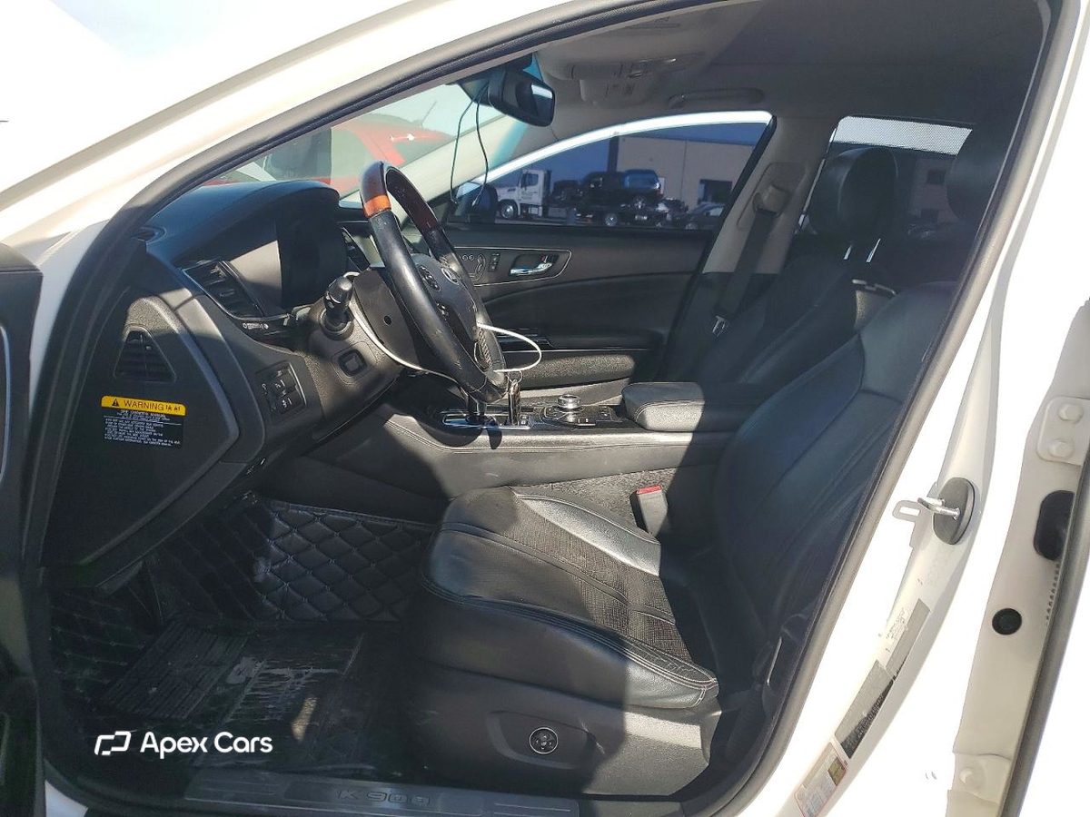 Kia K900 2015