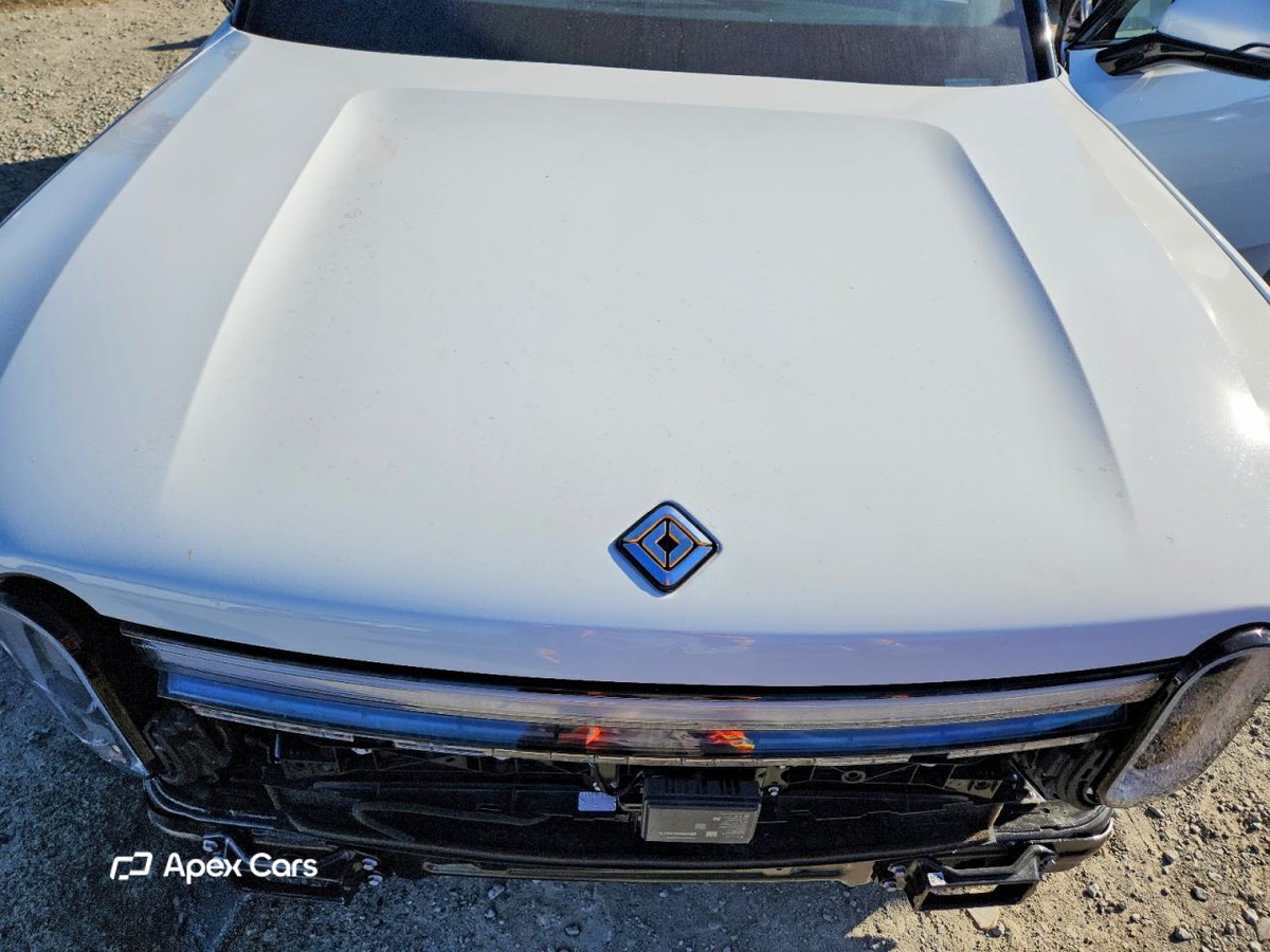 Rivian R1S 2025