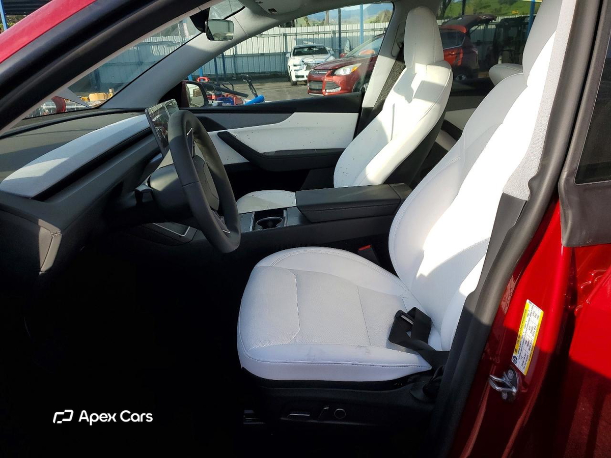 Tesla Model Y 2026
