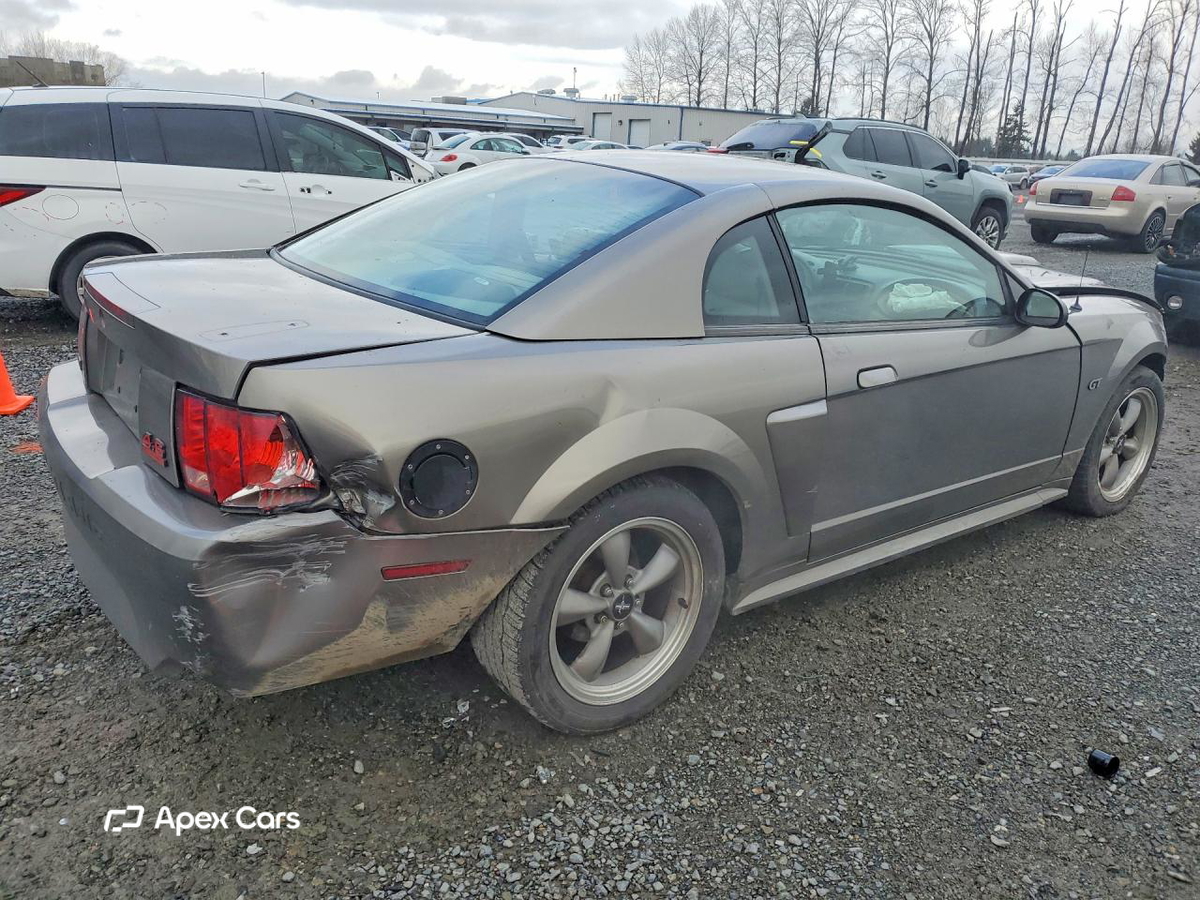 Ford Mustang 2001