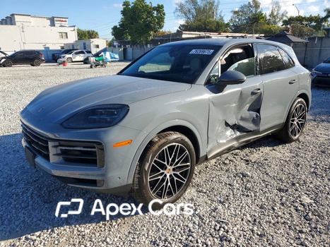 Porsche Cayenne 2025 - Image 1 of 13