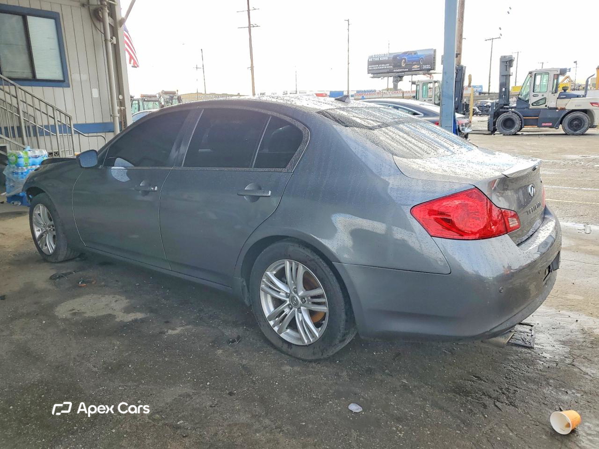 Infiniti G 2012