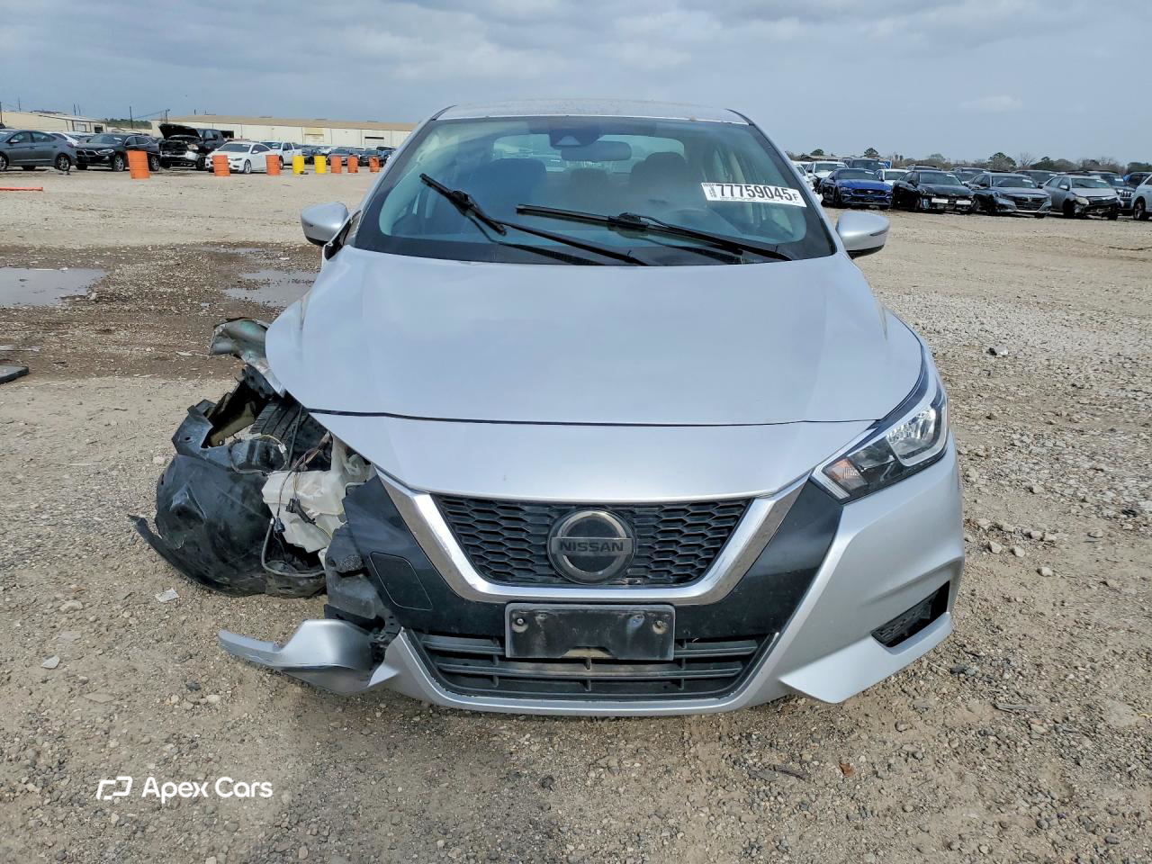 Nissan Versa 2021