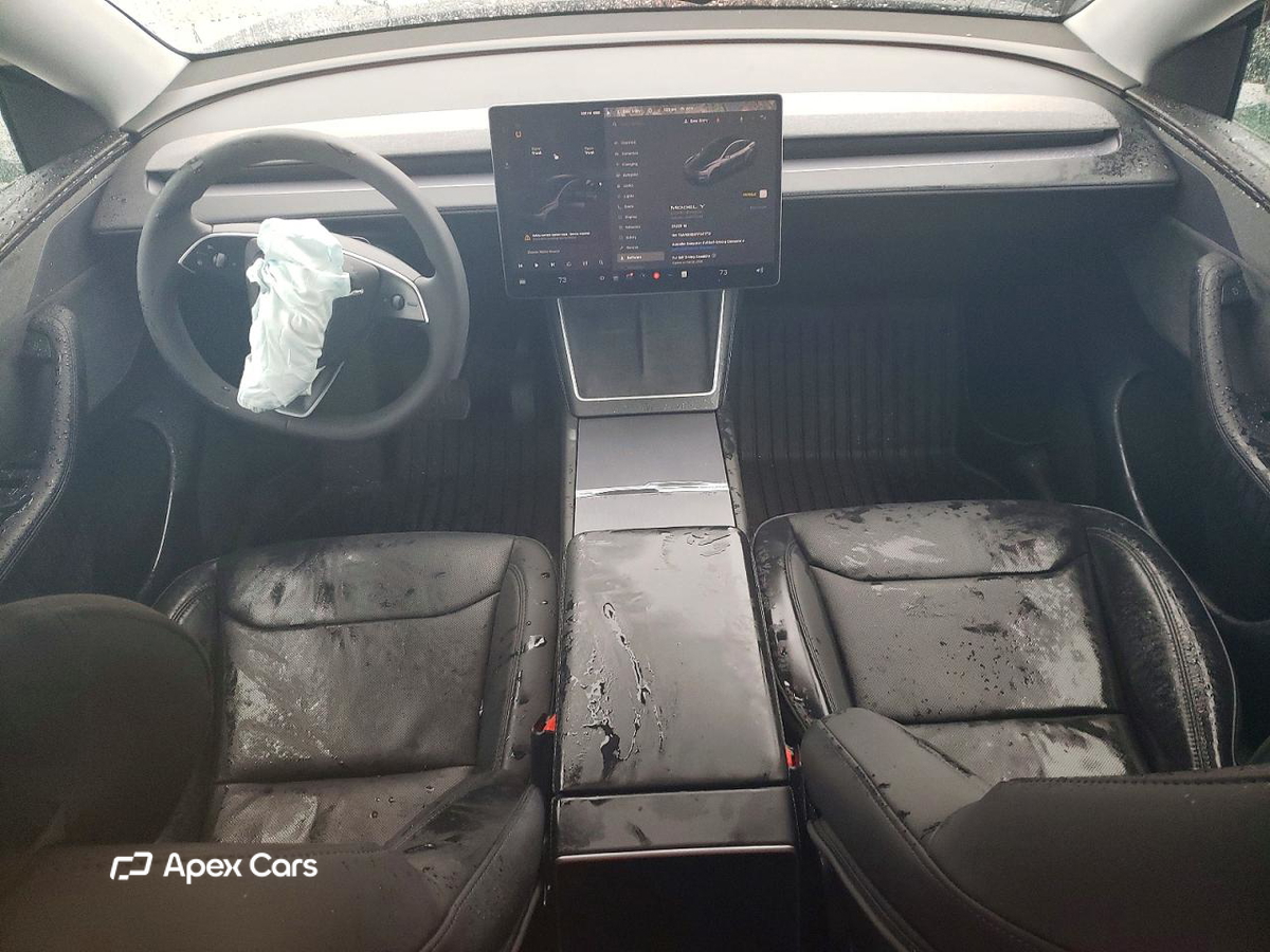 Tesla Model Y 2026