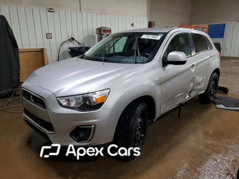 Mitsubishi Outlander 2015 - Image 1 of 13