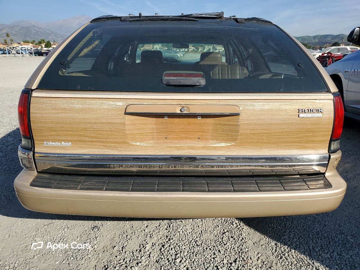 Buick Roadmaster 1995