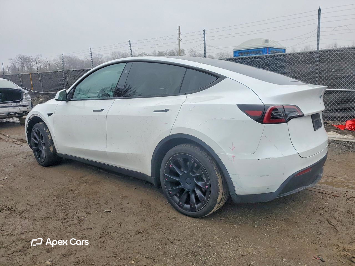 Tesla Model Y 2023