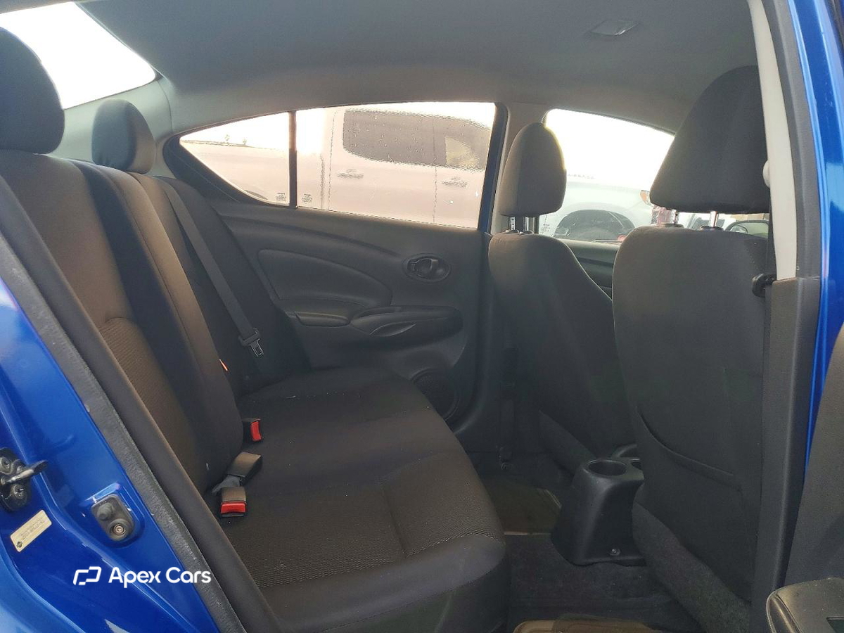 Nissan Versa 2012