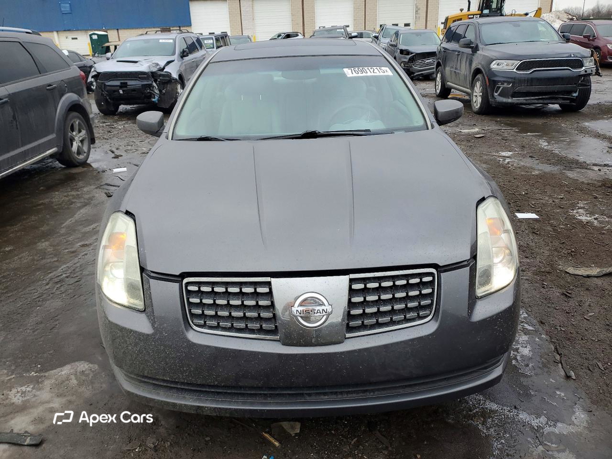 Nissan Maxima 2004