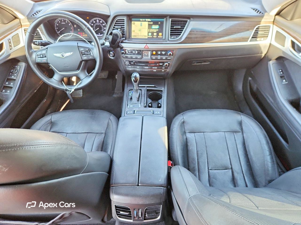Hyundai Genesis 2015