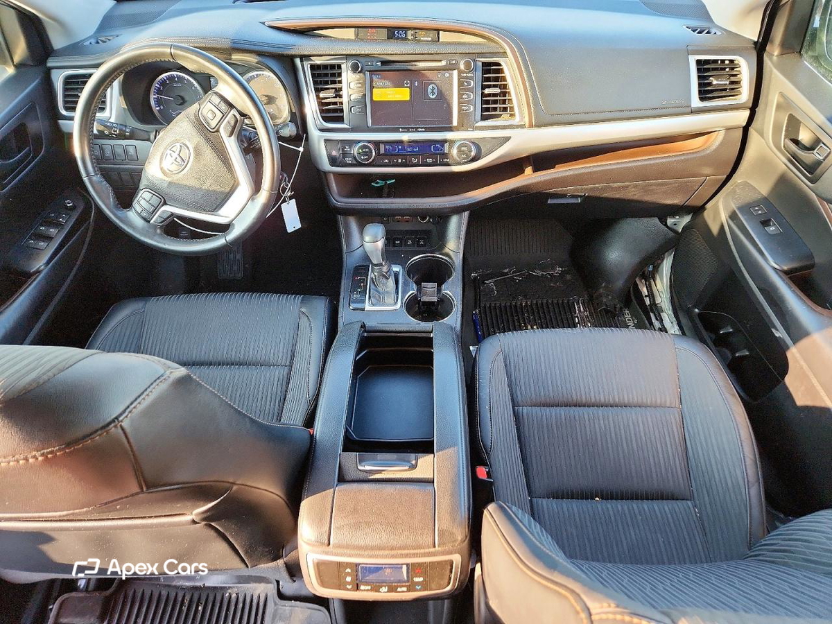 Toyota Highlander 2019