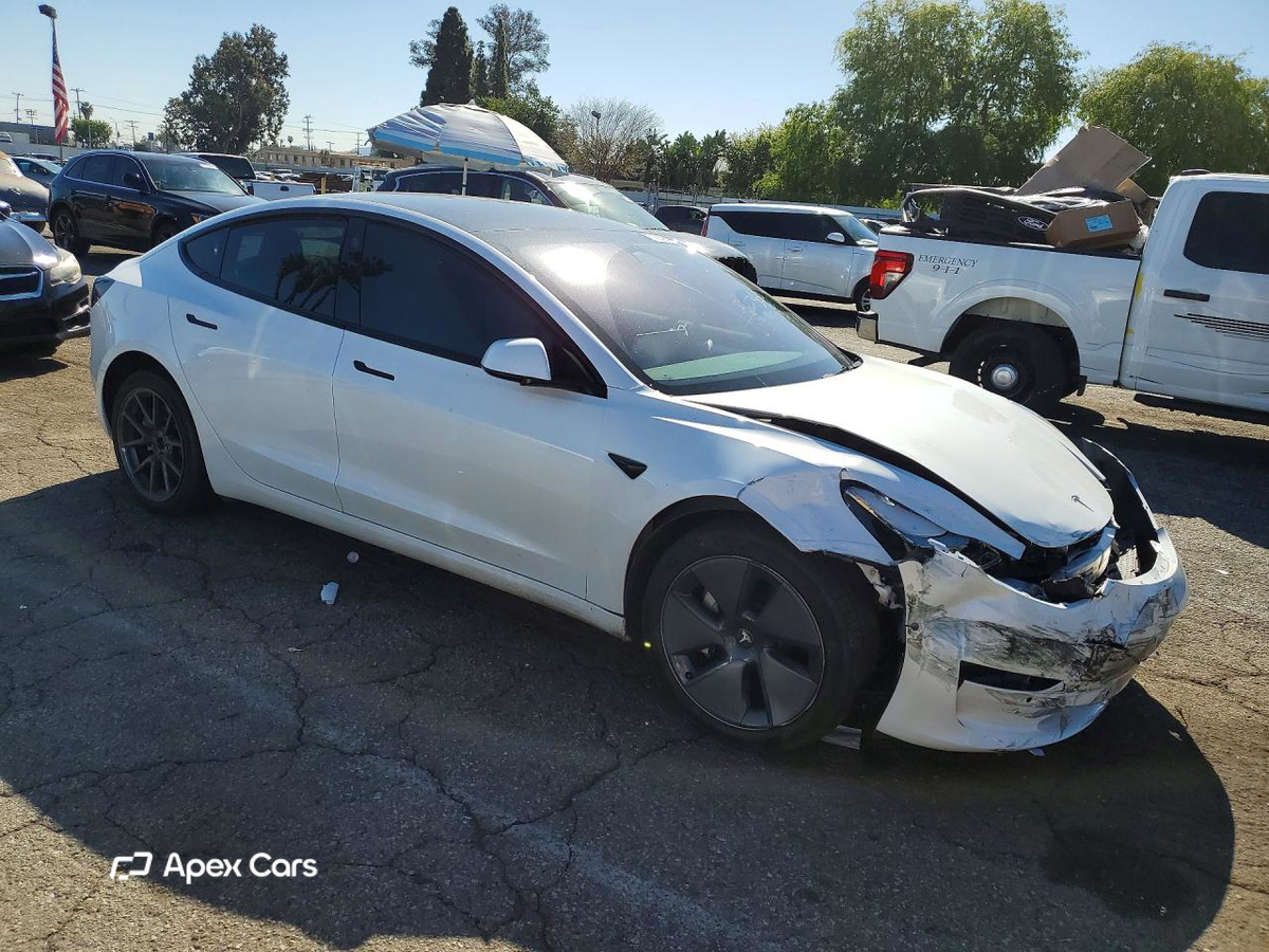 Tesla Model 3 2022
