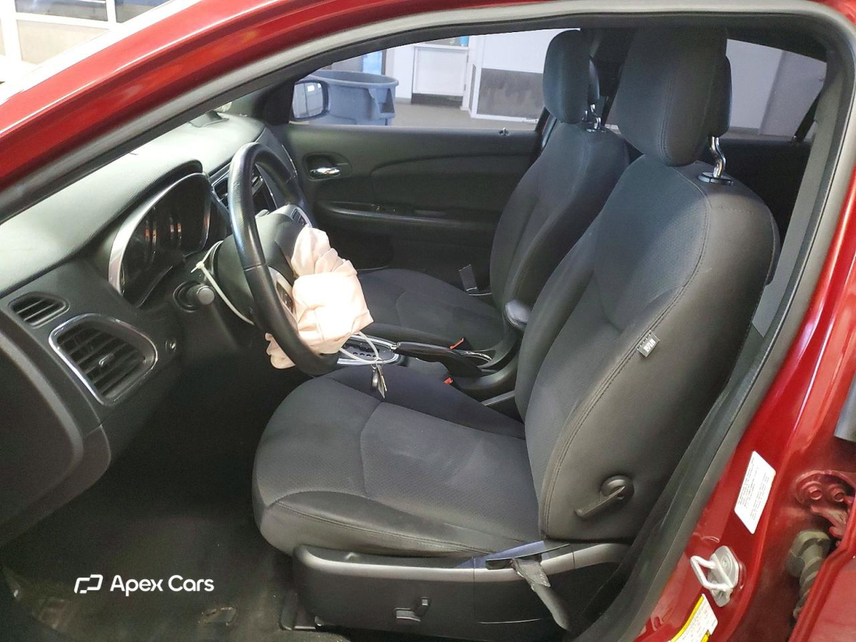 Chrysler 200 2013