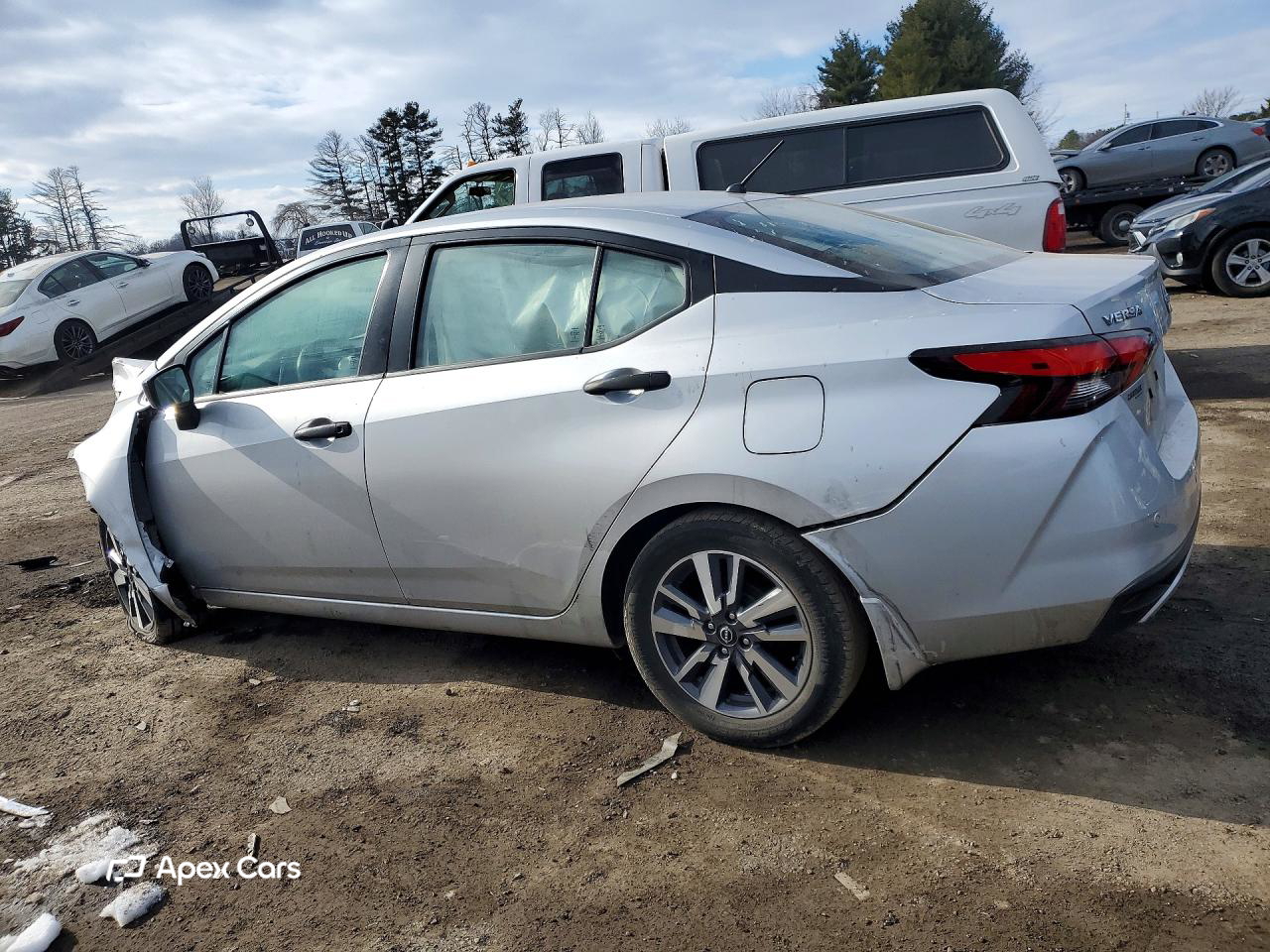 Nissan Versa 2023