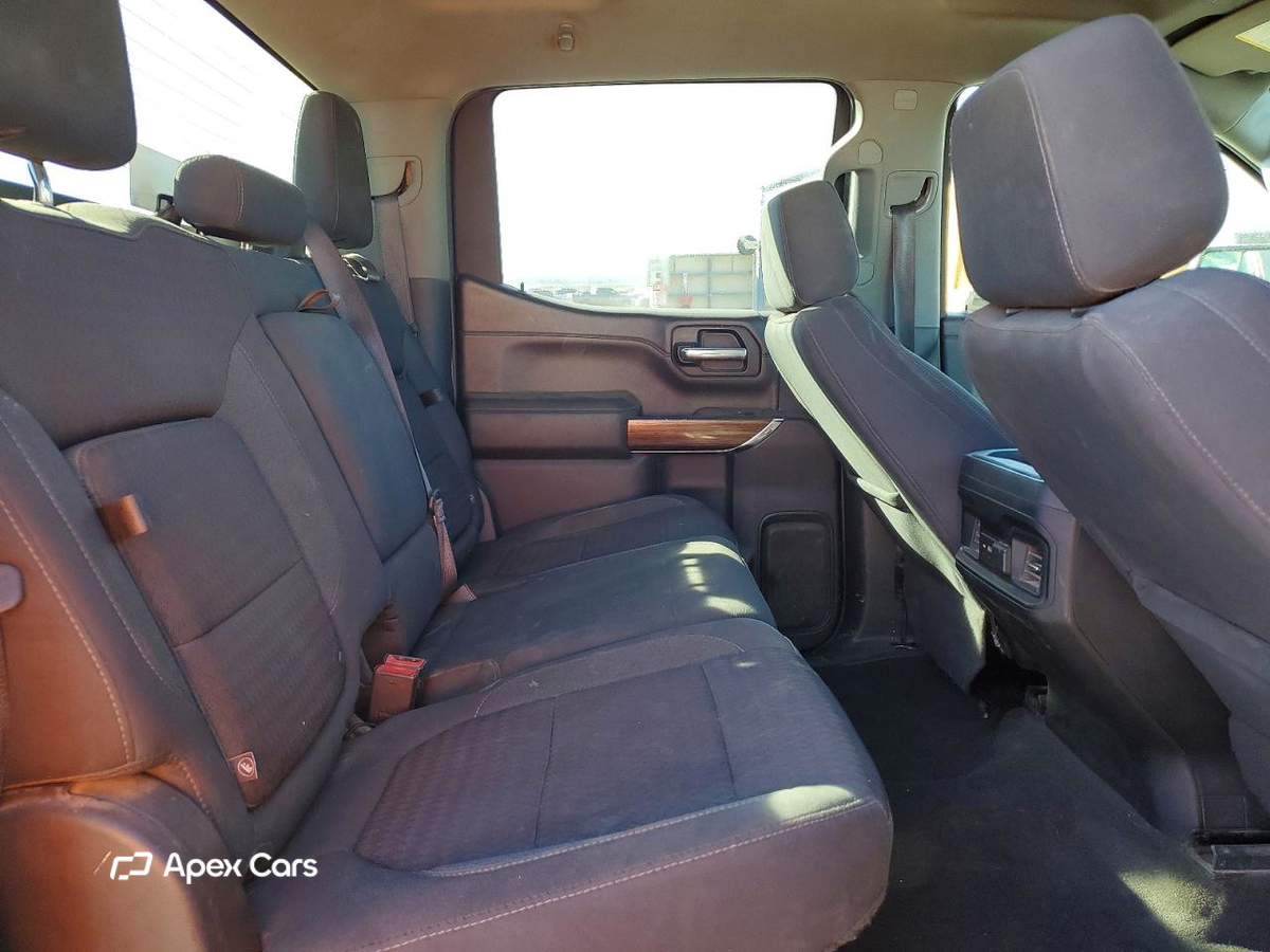 Chevrolet Silverado 2021