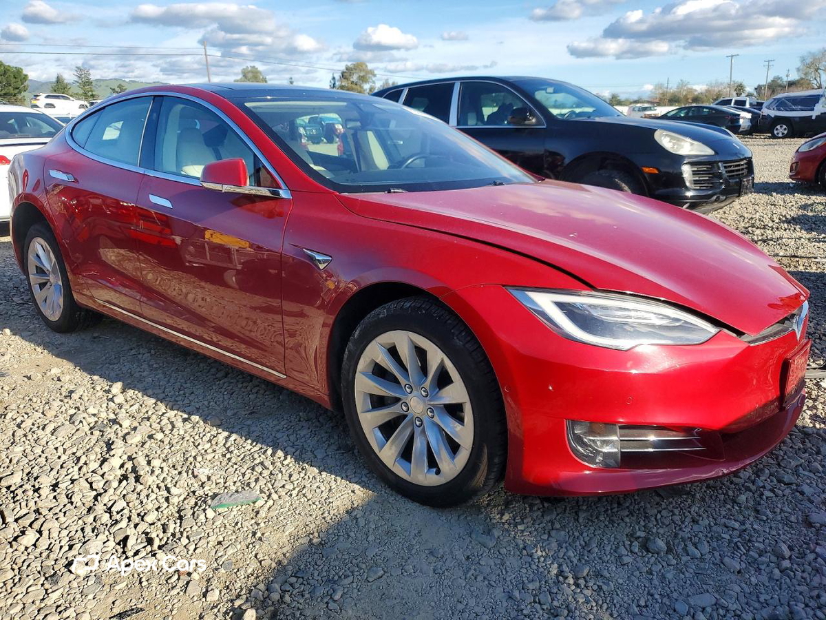 Tesla Model S 2018