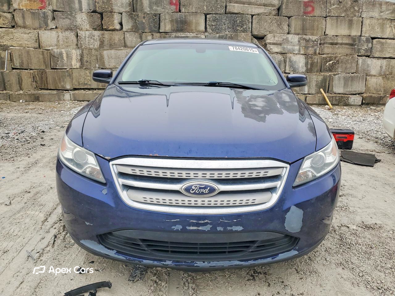 Ford Taurus 2011