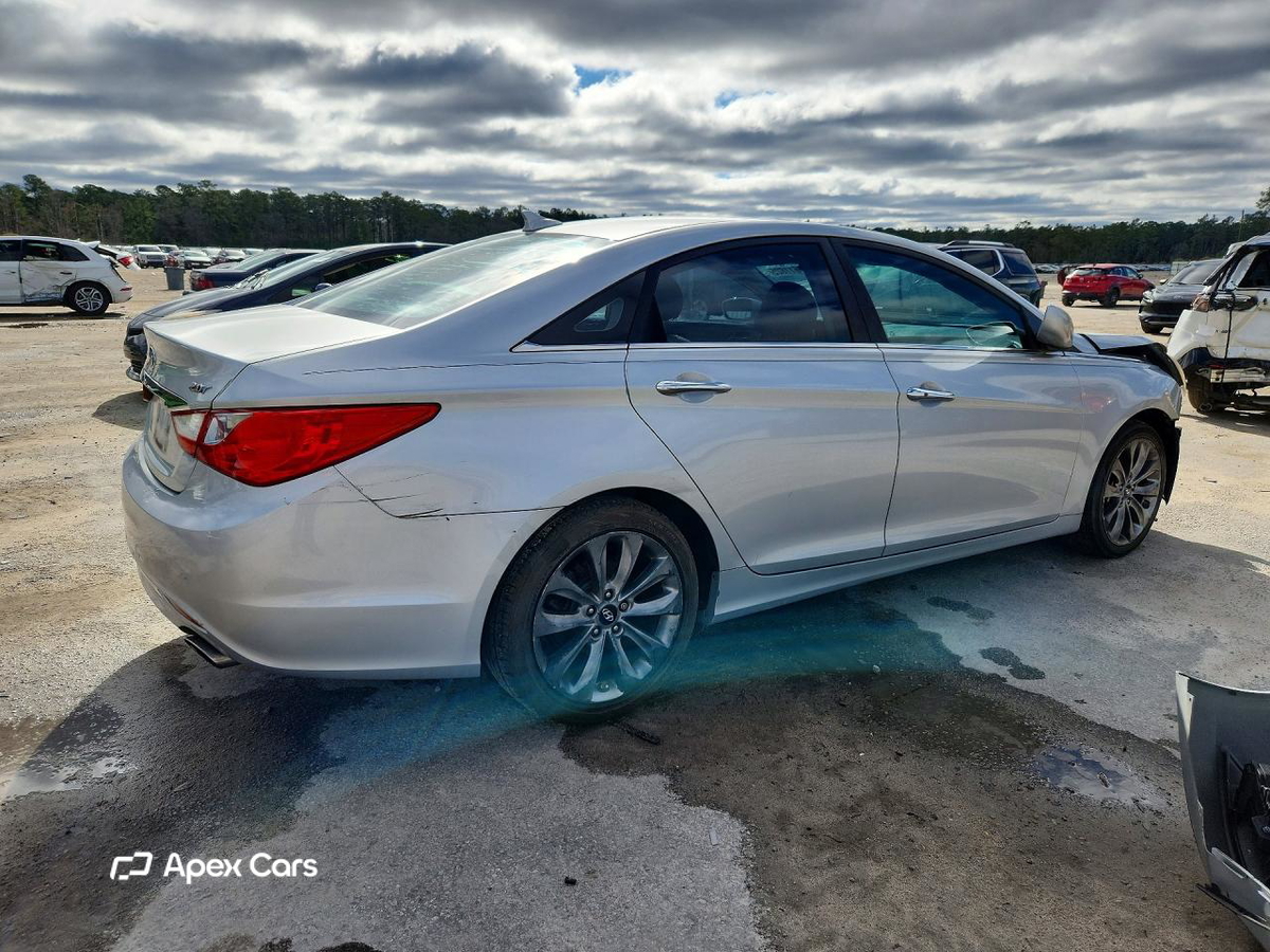 Hyundai Sonata 2011